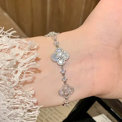 Bracelet Trèfle Sakura Élégante