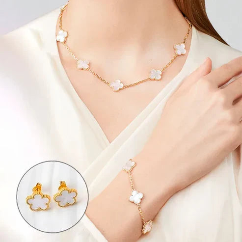 Collier Trèfle Élégance Porte Chance avec Ensemble Assorti