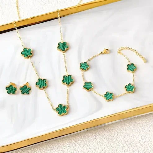 Collier Trèfle Élégance Porte Chance avec Ensemble Assorti