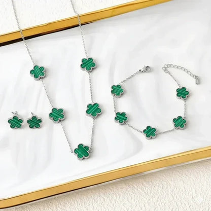 Collier Trèfle Élégance Porte Chance avec Ensemble Assorti